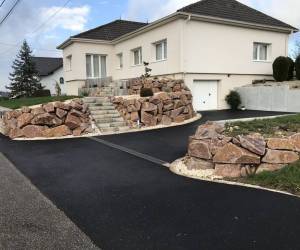 Aménagement entrée de garage et accès terrasse