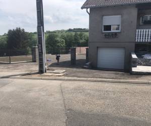 Aménagement d'un escalier et entrée de garage