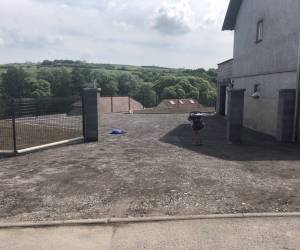 Aménagement d'un escalier et entrée de garage